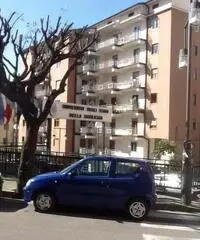 Locale commerciale in Affitto a 330 Locale commerciale in Affitto a 330