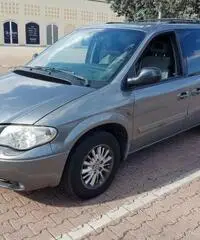 crysler voyager 2800tdi 150cv 7 posti pelle 2006