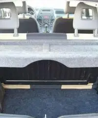Fiat Panda 1.3 MJT 16V DPF 4x4 Climbing Fiat Panda 1.3 MJT 16V DPF 4x4 Climbing