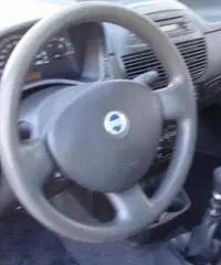 FIAT Punto 1.2 5 porte Active Natural Power rif. 7196884 FIAT Punto 1.2 5 porte Active Natural Power rif. 7196884