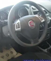 FIAT Punto 1.2 8V 5 porte Lounge rif. 5672273 FIAT Punto 1.2 8V 5 porte Lounge rif. 5672273