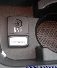 FIAT Punto 1.2 8V 5 porte Lounge rif. 5672273 FIAT Punto 1.2 8V 5 porte Lounge rif. 5672273