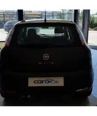 Fiat Punto 1.2 8V 5P. Lounge Fiat Punto 1.2 8V 5P. Lounge