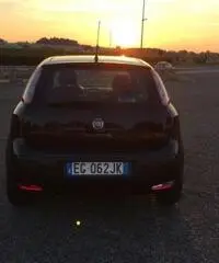 Fiat Punto Evo 1.3 Mjt 95 CV DPF 5 porte S&S Emotion - 2011 Fiat Punto Evo 1.3 Mjt 95 CV DPF 5 porte S&S Emotion - 2011