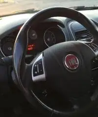 Fiat Punto Evo 1.3 Mjt 95 CV DPF 5 porte S&S Emotion - 2011 Fiat Punto Evo 1.3 Mjt 95 CV DPF 5 porte S&S Emotion - 2011