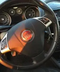 Fiat Punto Evo 1.3 Mjt 95 CV DPF 5 porte S&S Emotion - 2011 Fiat Punto Evo 1.3 Mjt 95 CV DPF 5 porte S&S Emotion - 2011