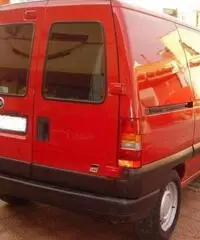 FIAT Scudo 2.0 JTD/94 Furg. Comf.900kg P.L. rif. 7196891 FIAT Scudo 2.0 JTD/94 Furg. Comf.900kg P.L. rif. 7196891
