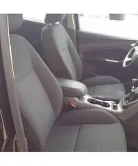 Ford C-max 1.6 Tdci/115cv Tit.dpf BS TIT Pack Ford C-max 1.6 Tdci/115cv Tit.dpf BS TIT Pack