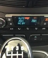 Ford C-Max Plus 1.6 TDCi 115CV Ford C-Max Plus 1.6 TDCi 115CV