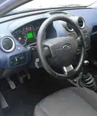 FORD Fiesta 1.2 16V 5p. Titanium rif. 7190439 FORD Fiesta 1.2 16V 5p. Titanium rif. 7190439