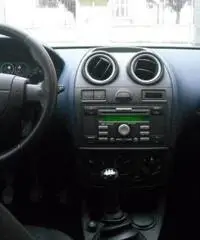 FORD Fiesta 1.2 16V 5p. Titanium rif. 7190439 FORD Fiesta 1.2 16V 5p. Titanium rif. 7190439