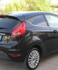 FORD Fiesta 1.4 TDCi 68CV 3 porte Titanium rif. 7178118 FORD Fiesta 1.4 TDCi 68CV 3 porte Titanium rif. 7178118