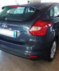 Ford Focus 1.6 Tdci 95cv 5P. DPF Business Ford Focus 1.6 Tdci 95cv 5P. DPF Business