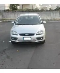 Ford Focus Station Wagon 1.6 Tdci S.w. DPF automatica Ford Focus Station Wagon 1.6 Tdci S.w. DPF automatica