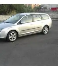 Ford Focus Station Wagon 1.6 Tdci S.w. DPF automatica Ford Focus Station Wagon 1.6 Tdci S.w. DPF automatica