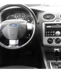 Ford Focus Station Wagon 1.6 Tdci S.w. DPF automatica Ford Focus Station Wagon 1.6 Tdci S.w. DPF automatica