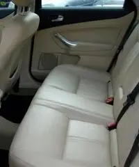 Ford Mondeo 2.0 TDCi 140CV 4p Ghia Navy Ford Mondeo 2.0 TDCi 140CV 4p Ghia Navy