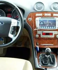 Ford Mondeo 2.0 TDCi 140CV 4p Ghia Navy Ford Mondeo 2.0 TDCi 140CV 4p Ghia Navy