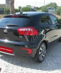 KIA Rio 1.1 CRDi 5p. Cool