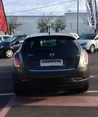 LANCIA Delta 1.6 MJT DPF Selectronic Platinum LANCIA Delta 1.6 MJT DPF Selectronic Platinum