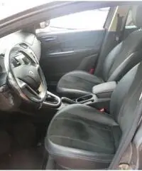 LANCIA Delta 1.6 MJT DPF Gold LANCIA Delta 1.6 MJT DPF Gold