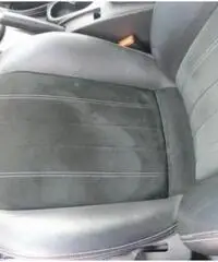 LANCIA Delta 1.6 MJT DPF Gold LANCIA Delta 1.6 MJT DPF Gold