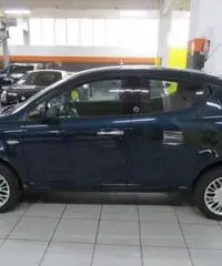 LANCIA Ypsilon 0.9 TwinAir 85 CV 5 porte Metano Ecochic Silver