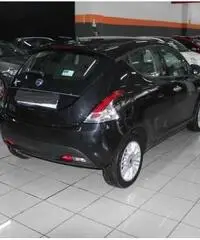 LANCIA Ypsilon 1.2 69 CV 5 porte GPL Ecochic Gold LANCIA Ypsilon 1.2 69 CV 5 porte GPL Ecochic Gold
