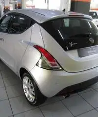 LANCIA Ypsilon 1.2 69 CV 5 porte Gold LANCIA Ypsilon 1.2 69 CV 5 porte Gold