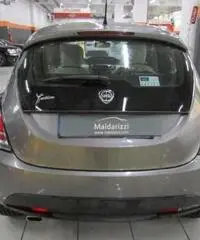 LANCIA Ypsilon 1.3 MJT 16V 95 CV 5 porte S&S Gold LANCIA Ypsilon 1.3 MJT 16V 95 CV 5 porte S&S Gold