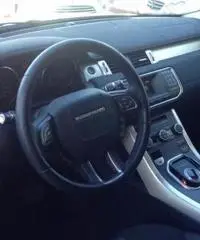 LAND ROVER Range Rover Evoque 2.2 TD4 5p. Pure