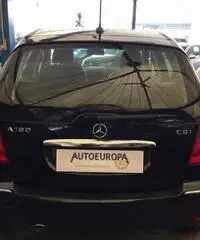 MERCEDES-BENZ A 180 CDI Elegance - Automatica