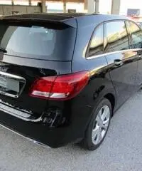 MERCEDES-BENZ B 180 d Automatic Sport