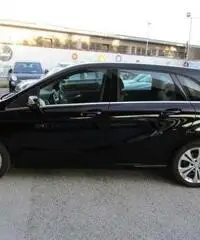 MERCEDES-BENZ B 180 d Automatic Sport