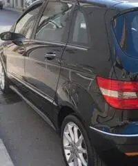 MERCEDES-BENZ B 200 CDI Sport MERCEDES-BENZ B 200 CDI Sport