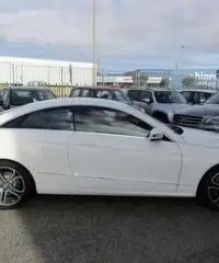 MERCEDES-BENZ E 220 d Coupé Sport