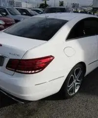 MERCEDES-BENZ E 220 d Coupé Sport
