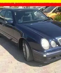 MERCEDES-BENZ E 320 automatica