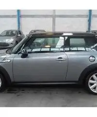 Mini Cooper S 16 v.
