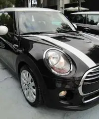 MINI Mini Mini 1.5 Cooper D 5 porte MINI Mini Mini 1.5 Cooper D 5 porte