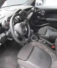 MINI Mini Mini 1.5 Cooper D 5 porte MINI Mini Mini 1.5 Cooper D 5 porte