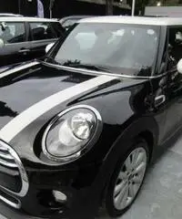 MINI Mini Mini 1.5 Cooper D 5 porte MINI Mini Mini 1.5 Cooper D 5 porte