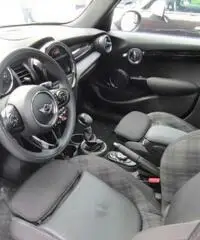 MINI Mini Mini 1.5 Cooper D 5 porte MINI Mini Mini 1.5 Cooper D 5 porte