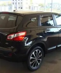 NISSAN Qashqai 1.5 dCi DPF n-tec Tetto+nav NISSAN Qashqai 1.5 dCi DPF n-tec Tetto+nav