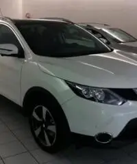 NISSAN Qashqai 1.5 dCi N-CONNECTA NISSAN Qashqai 1.5 dCi N-CONNECTA
