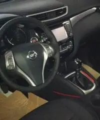 NISSAN Qashqai 1.5 dCi N-CONNECTA NISSAN Qashqai 1.5 dCi N-CONNECTA