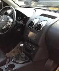 NISSAN Qashqai 1.6 dCi DPF 360 NISSAN Qashqai 1.6 dCi DPF 360