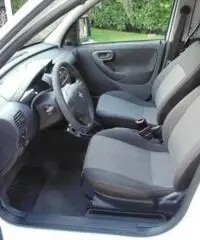 OPEL Combo 1.6 CNG Metano 4p. Van OPEL Combo 1.6 CNG Metano 4p. Van