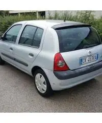 Renault Clio 1200cc44kw clima servosterzo 2003 Renault Clio 1200cc44kw clima servosterzo 2003
