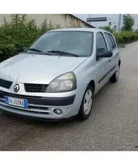 Renault Clio 1200cc 44kw clima servosterzo 2003 Renault Clio 1200cc 44kw clima servosterzo 2003